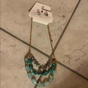 NWT! Dressbarn Blue Necklace & Earring Set